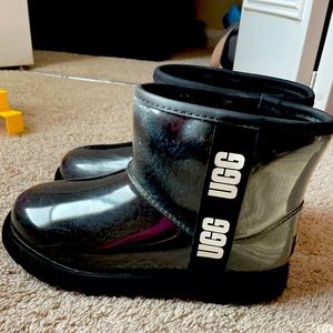 Black kids All weather waterproof UGG Boots Size 3